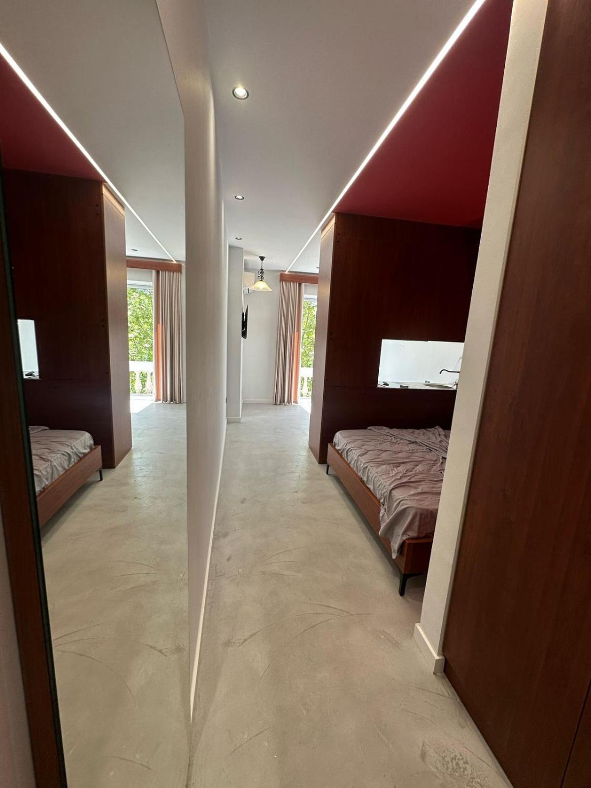 Modern In Historic Center Apartment